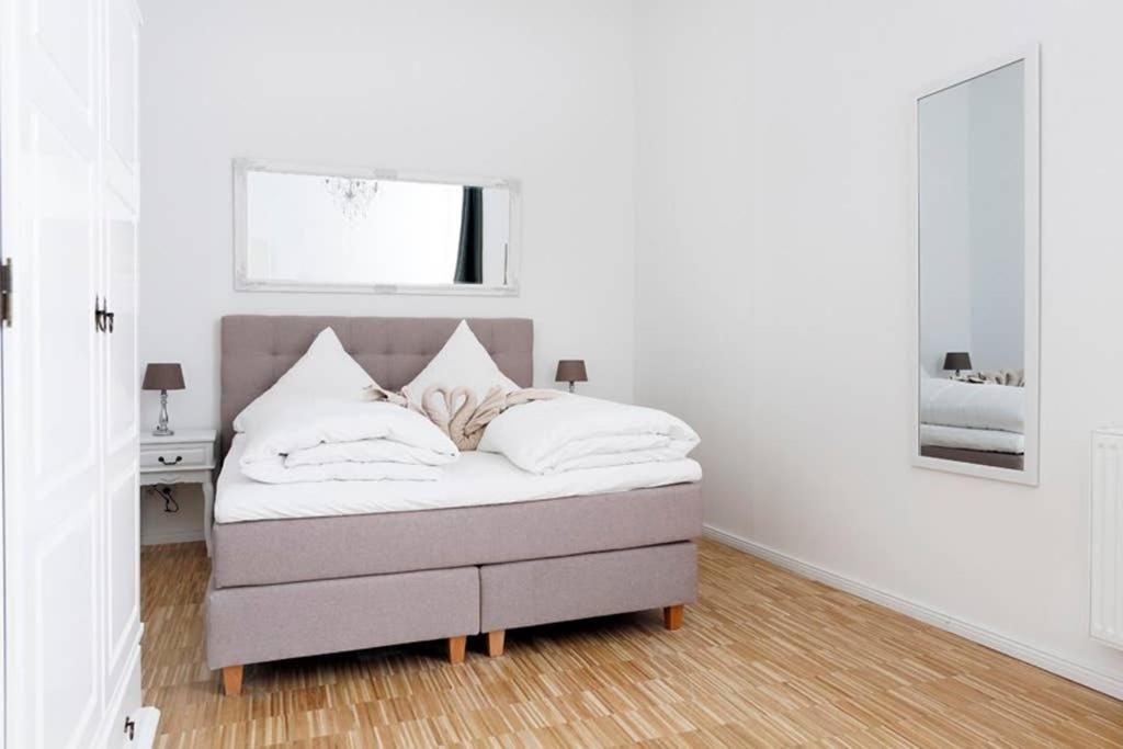 Sc 06 By Rockchair Apartments L Superhost Status L 4 Bedrooms Boxspringbeds 2 Bathrooms Balcony Elevator - Cozy Family & Business Flair Welcomes You! Берлин Екстериор снимка