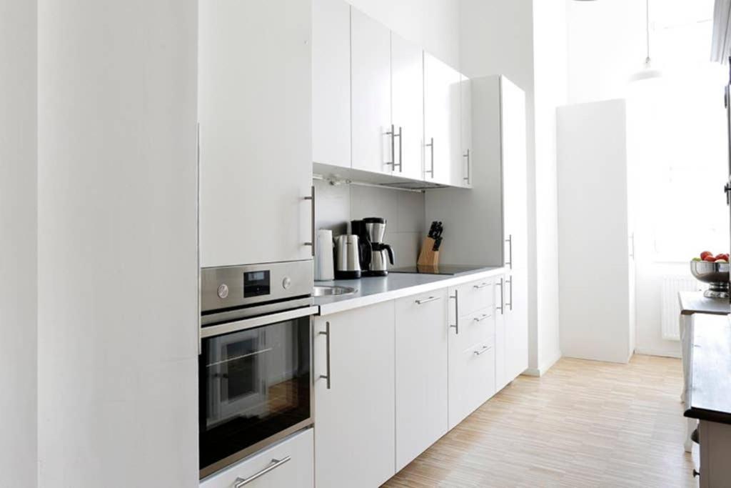 Sc 06 By Rockchair Apartments L Superhost Status L 4 Bedrooms Boxspringbeds 2 Bathrooms Balcony Elevator - Cozy Family & Business Flair Welcomes You! Берлин Екстериор снимка