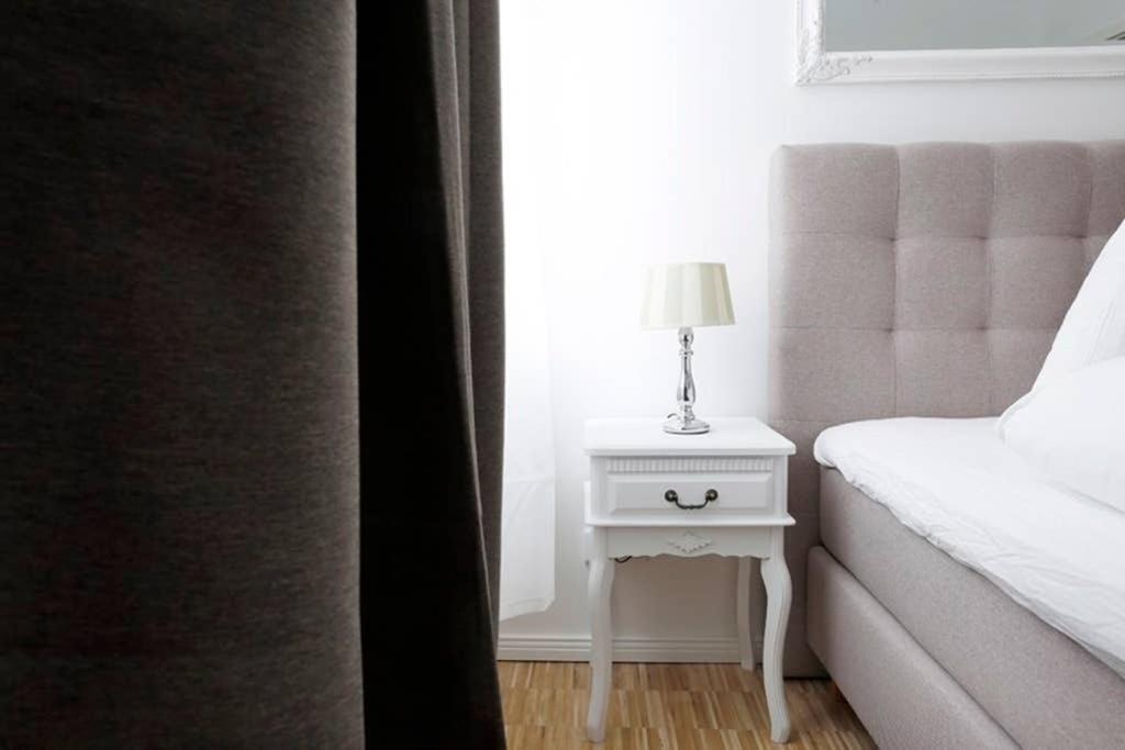 Sc 06 By Rockchair Apartments L Superhost Status L 4 Bedrooms Boxspringbeds 2 Bathrooms Balcony Elevator - Cozy Family & Business Flair Welcomes You! Берлин Екстериор снимка